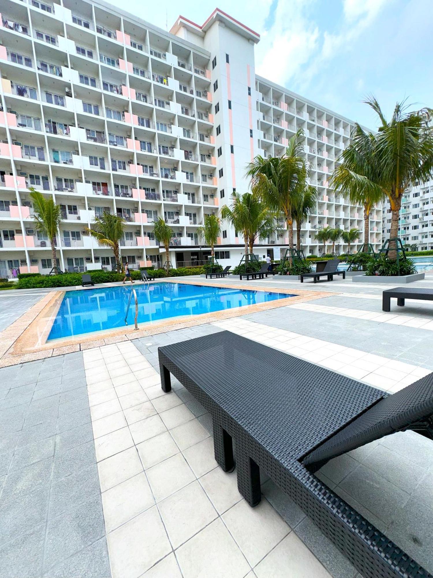 Casa Salcedo - Field Residences Paranaque City Kültér fotó